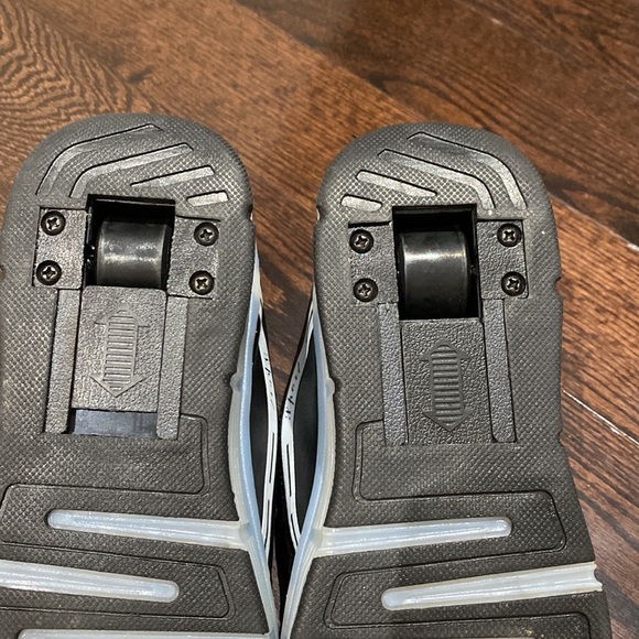 Sport Wheelie Running Shoes - Picture 3 of 4